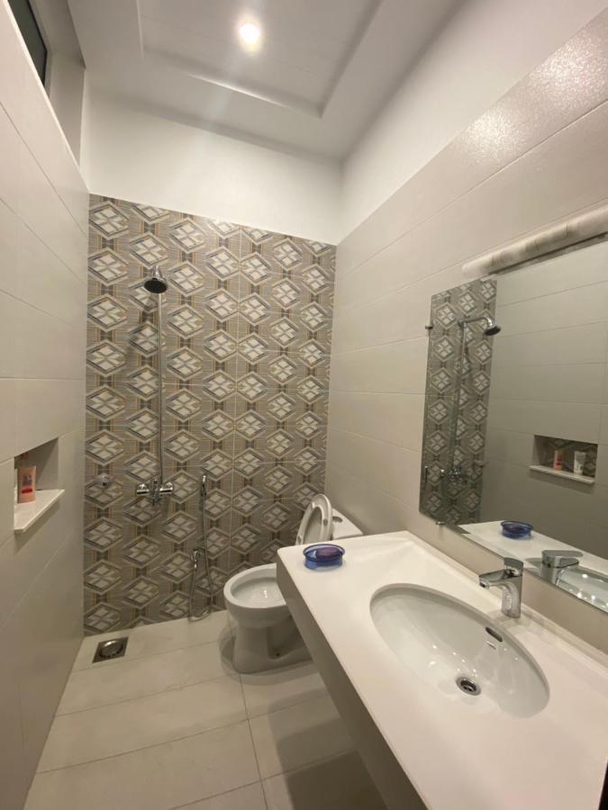 Luxury Guest House In Bahria Town 拉瓦尔品第 外观 照片