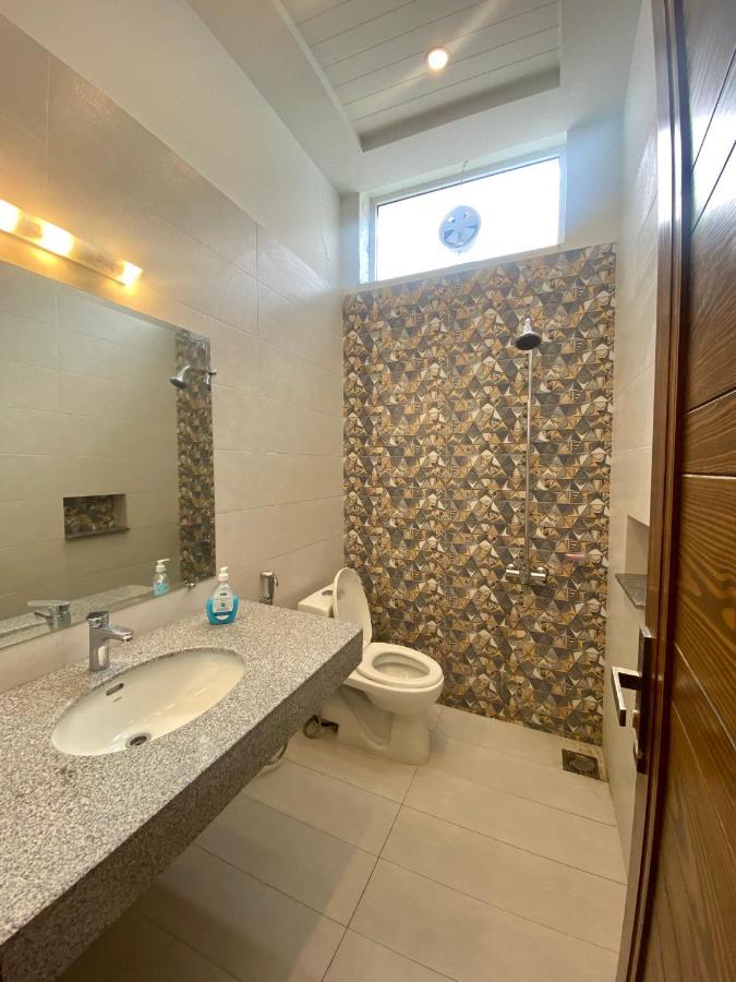Luxury Guest House In Bahria Town 拉瓦尔品第 外观 照片