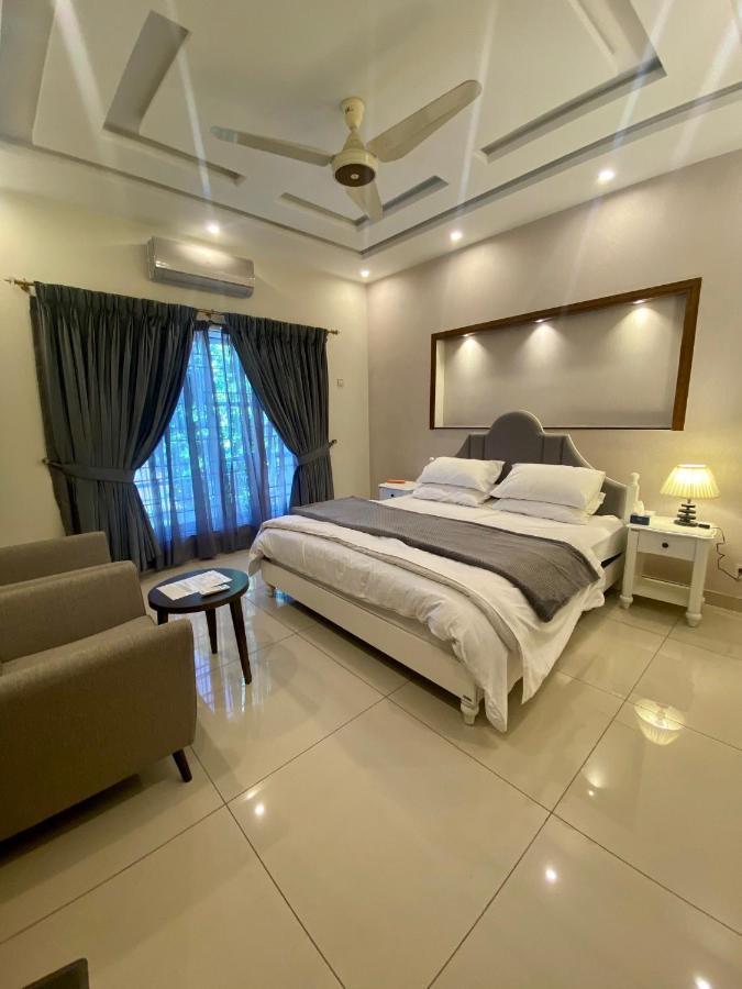 Luxury Guest House In Bahria Town 拉瓦尔品第 外观 照片