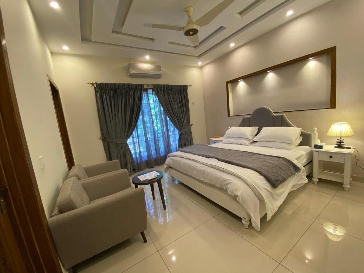 Luxury Guest House In Bahria Town 拉瓦尔品第 外观 照片